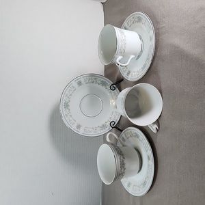 Set of 3 Nitto Hanover Cups and Saucers.